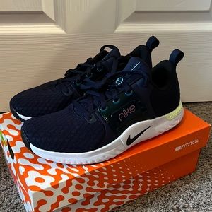 Worn once Nike sneakers with box